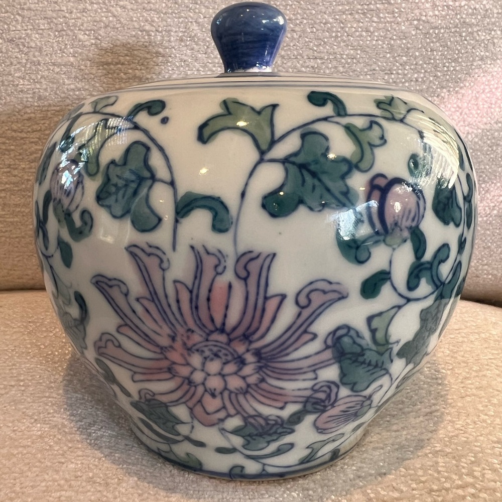 Vintage Floral Porcelain Decorative Vase Jar Pink Blue Green 5" Covered with lid